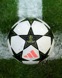 bola ucl 2024_2025